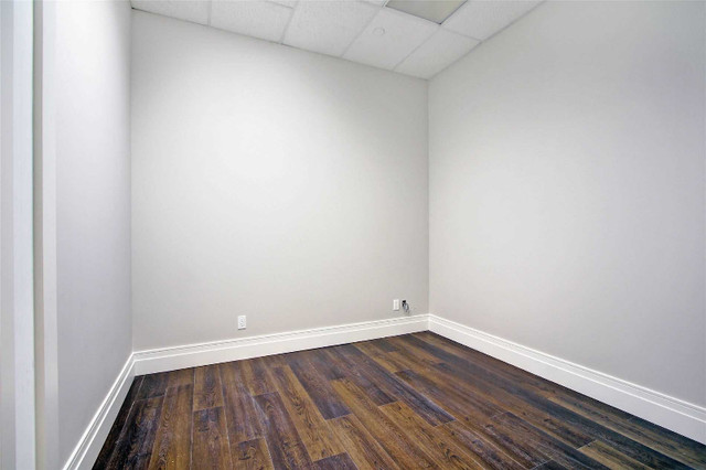 Private office space for rent - North York in Commercial & Office Space for Rent in City of Toronto - Image 3