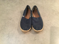 Navy Blue Toms - Size 4 Youth