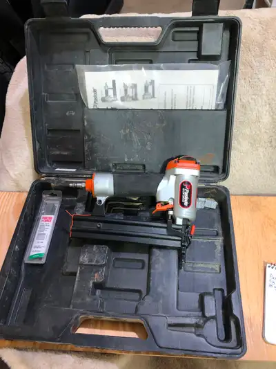 Paslode Brad Nailer 5/8 - 1-1/4 18 gauge
