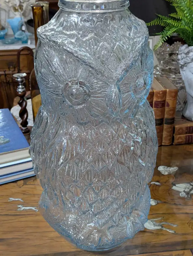 Huge 20" Owl Jar in Home Décor & Accents in Oshawa / Durham Region - Image 3