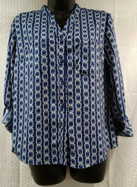 Notations Blue Petite Medium white chain patterned blouse