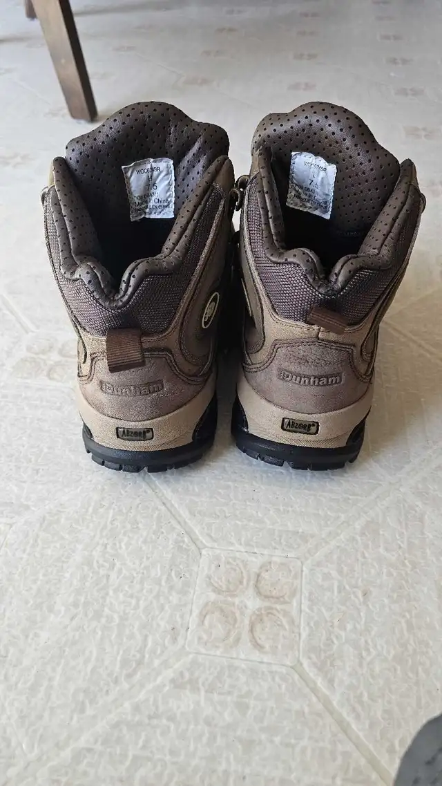 Dunham womams 7.5 hiking boots  in Women's - Shoes in Edmonton - Image 6