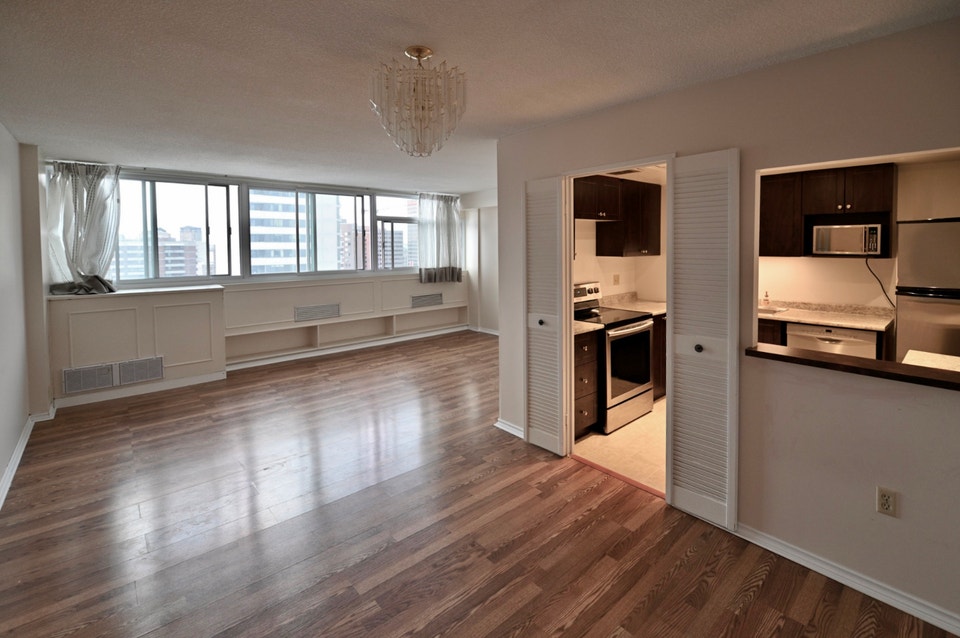 2 Bedroom 2 Full Bath 2 Indoor Parking, Ottawa Downtown | Long Term ...