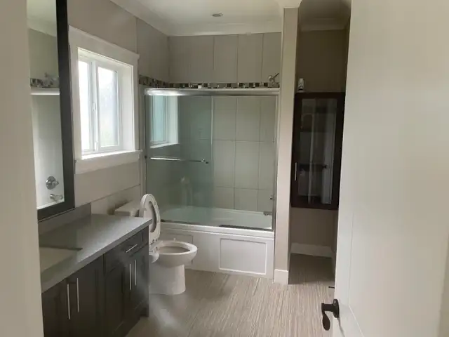 Beautiful House on Acreage Rent (Langley & Abby) in Long Term Rentals in Delta/Surrey/Langley - Image 26
