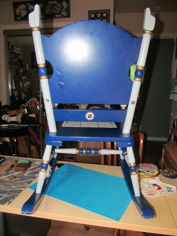 chaise bercante rocking chair toronto maple leafs hockey nhl dans Art et objets de collection  à Laurentides - Image 4