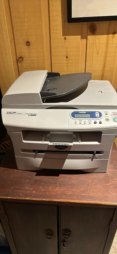 Brother DCP-7020  Monochrome USB/parallell Printer Page count, View more