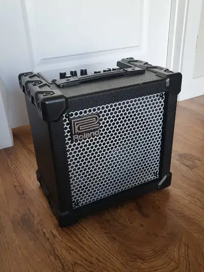 Good beginner guitar amp (Roland CUBE-15XL), View more