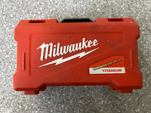 Milwaukee 48-89-0012 29 pc Titanium Drill Bit Set in Power Tools in Oshawa / Durham Region - Image 3