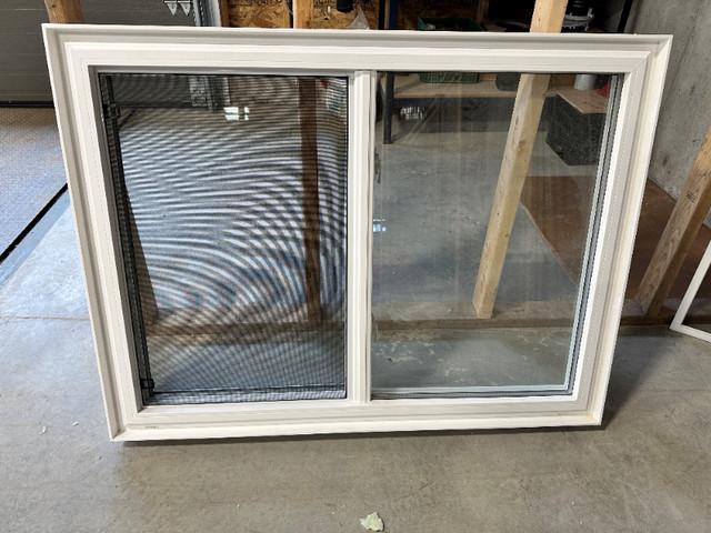 2 Matching Single Sliders in Windows, Doors & Trim in Owen Sound