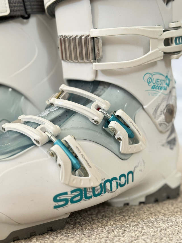 Salomon Quest Access Ski Boots 26.5 in Ski in Ottawa - Image 2