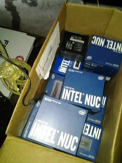 Intel® NUC Kit NUC7PJYHN (Barebones Mini PC) quadcore 8g ddr4 2 x hdmi LOW POWER digital signagePC N...