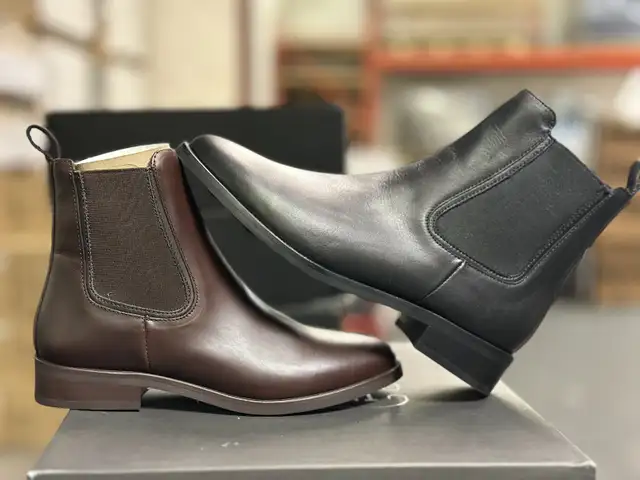 Thursday Boot Company Duchess Women’s Chelsea Boot in Women's - Shoes in Markham / York Region - Image 2