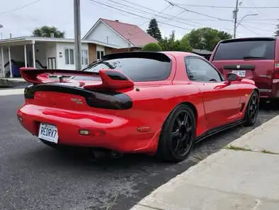 Car is in Canada and its CAD price Also speak english Ki Mazda RX-7 FD3S | 45000 km réels | Excellen...