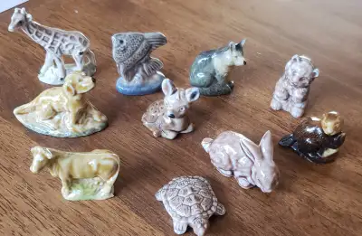 Red Rose Tea Animal Figures (10) Giraffe, Turtle, etc., View more