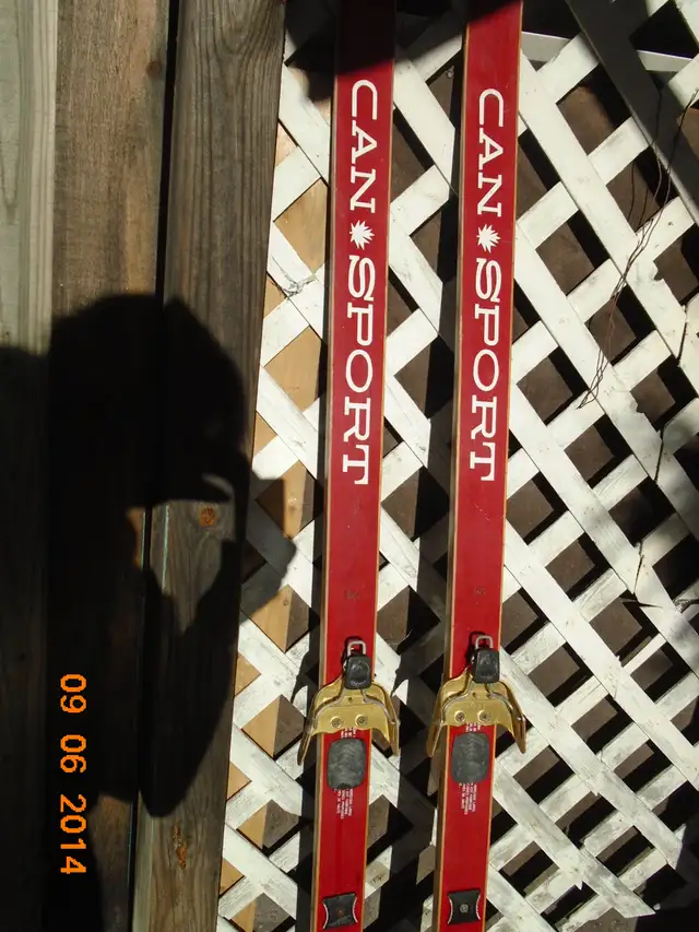 SKI ANTIQUE in Arts & Collectibles in Laurentides - Image 3
