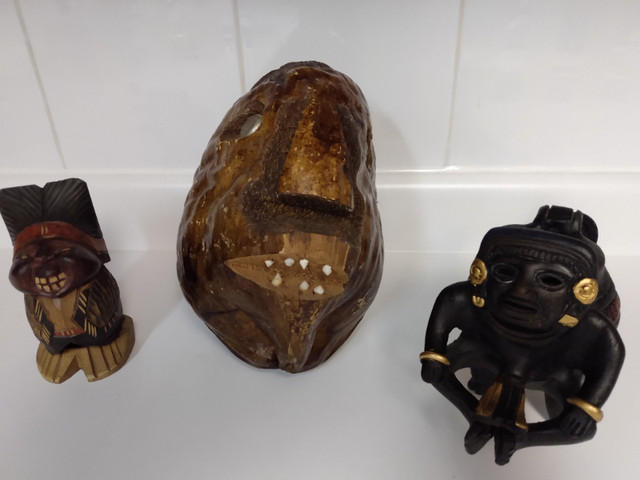 Antique carved wooden figurines. in Arts & Collectibles in City of Toronto