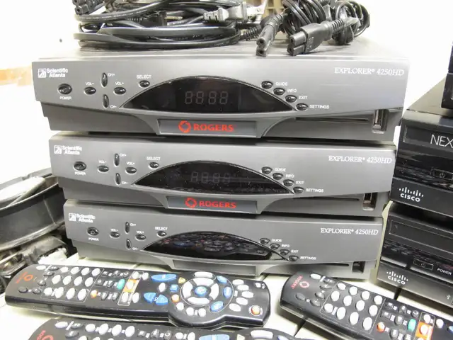Rogers 8642HD PVR 4250HD 4642HD Cable boxes Ready for activation in Video & TV Accessories in City of Toronto - Image 3