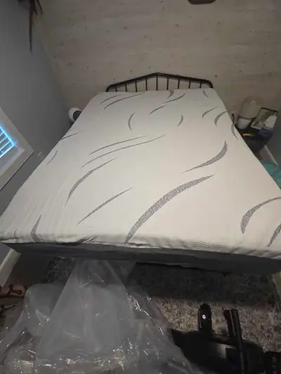 Sealy Posture-Tech Mattress Full Size .brand new .never used., View more