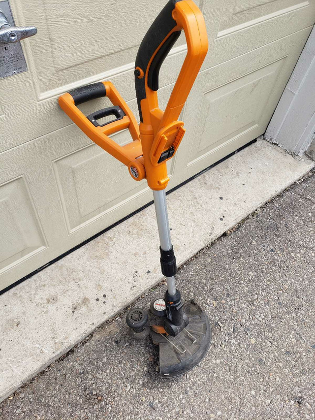 Electric Glass(Cord/Cordless) Trimer/Works great.  in Lawnmowers & Leaf Blowers in Oshawa / Durham Region - Image 2