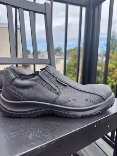Sidewinder steel toed black boots (size 43), View more