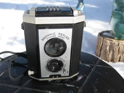 Vintage Kodak Brownie Reflex Synchro Model 127mm TLR Film Camera, View more