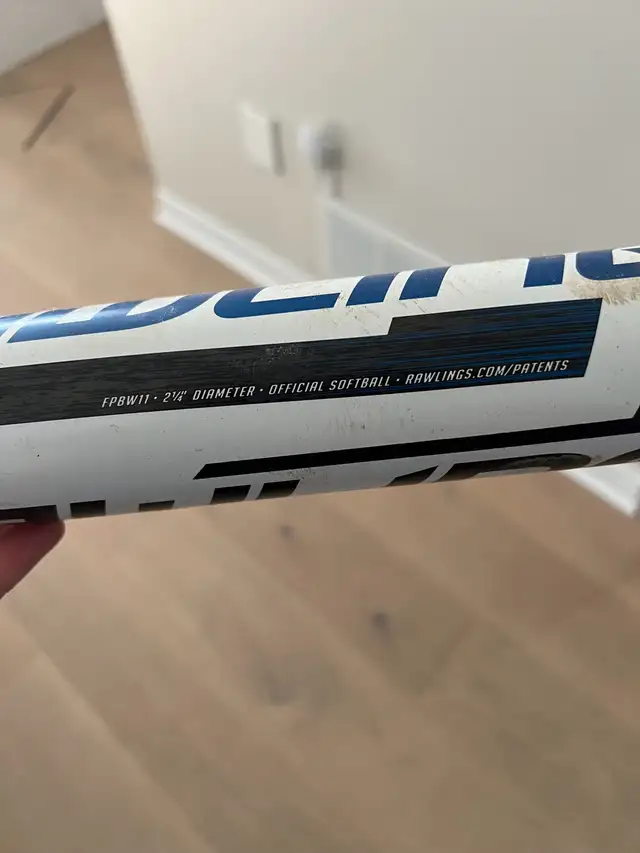 Rawlings youth softball bat in Baseball & Softball in Markham / York Region - Image 3