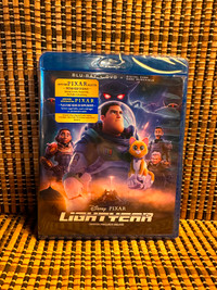 Lightyear (2-Disc Blu-ray/DVD, 2022)Disney/Pixar/Buzz/Chris Evan