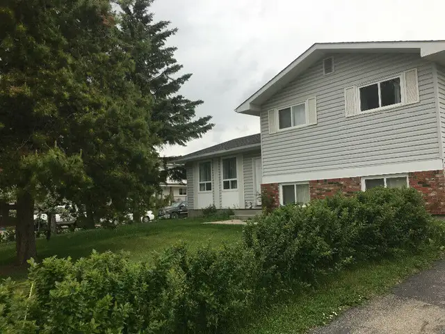 Bedroom available for rent in Rundle NE