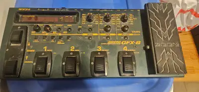 Zoom GFX-8 Guitar Effects Processor, View more