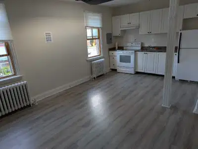 Studio apartment above store for rent THE SPACE - Open concept - On 2nd Floor - One Bathroom - Lamin...