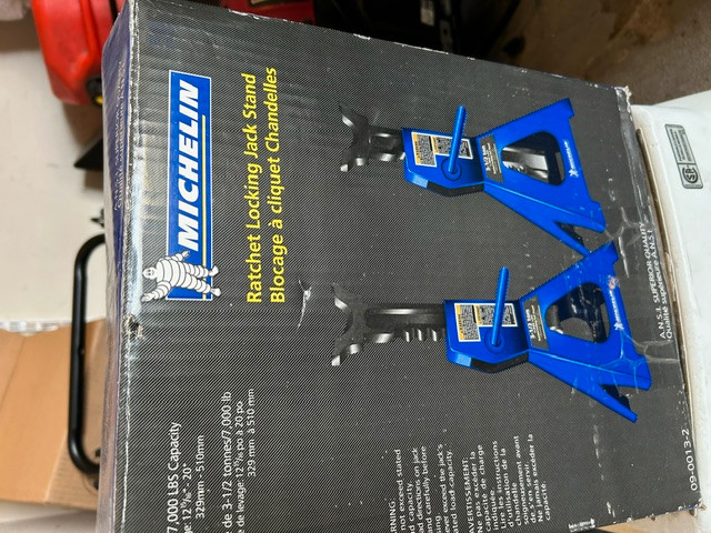 Ratchet Locking Jack Stand in Hand Tools in London - Image 3