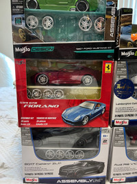 Maisto / Die Cast Alloy and Metal model kit/in orig boxes