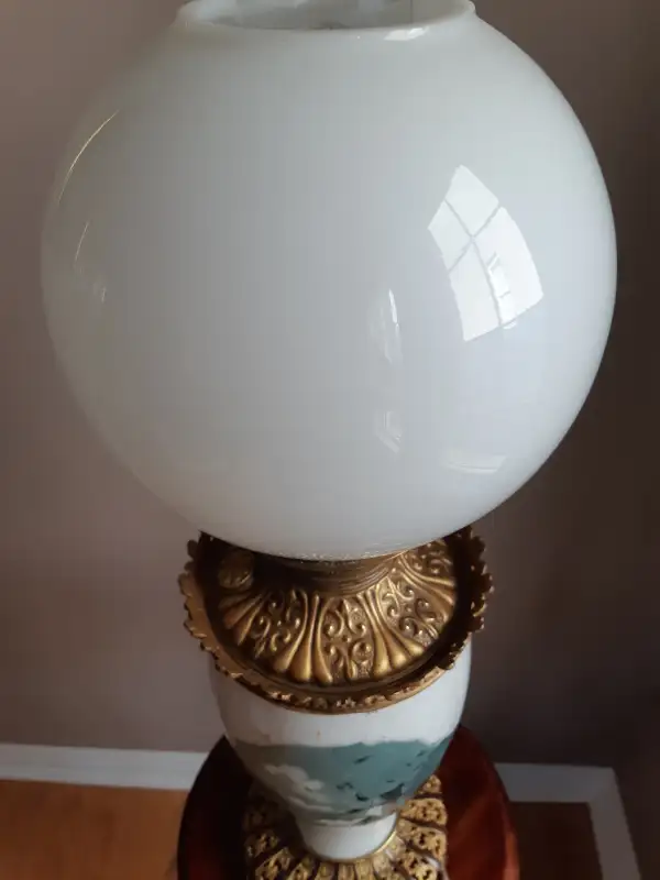 Unique Vintage Milk Glass Hurricane LAMP:  With Dutch scene in Arts & Collectibles in Ottawa - Image 4