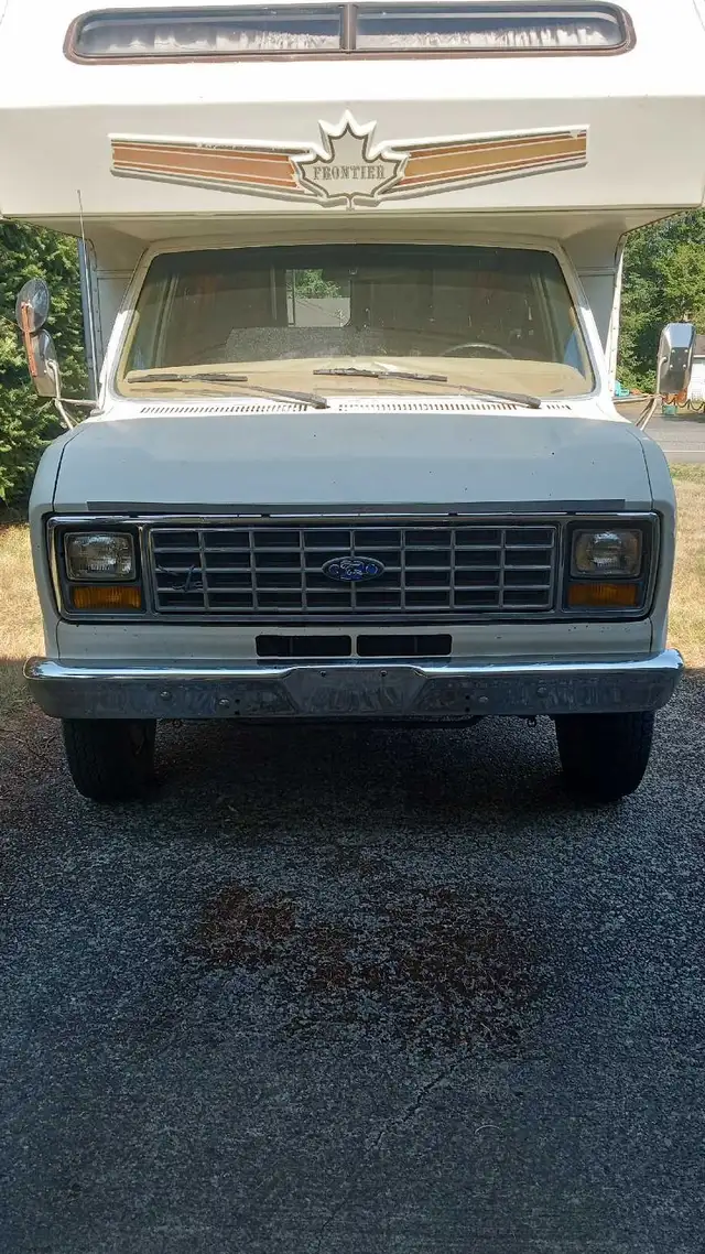 Ford Class C 24' 1983 RV in RVs & Motorhomes in Campbell River - Image 7