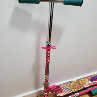 Barbie light up wheel scooter