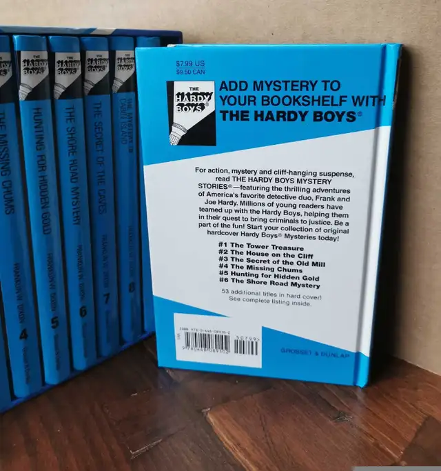 Hardy Boys Hardcover Box Set 1-10 in Fiction in Markham / York Region - Image 4