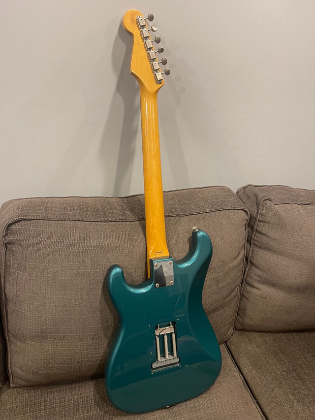 Fender Stratocaster  in Guitars in Oshawa / Durham Region - Image 3