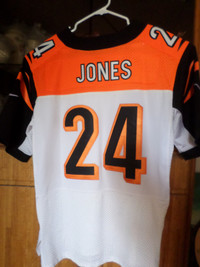 NFL Cincinnati Bengals, Jersey #24”Pac-Man Jones” SIZE 44