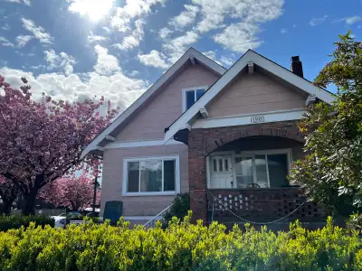 1 furnished private room in 3BR ground floor suite available now Monthly rent is $900, including all...