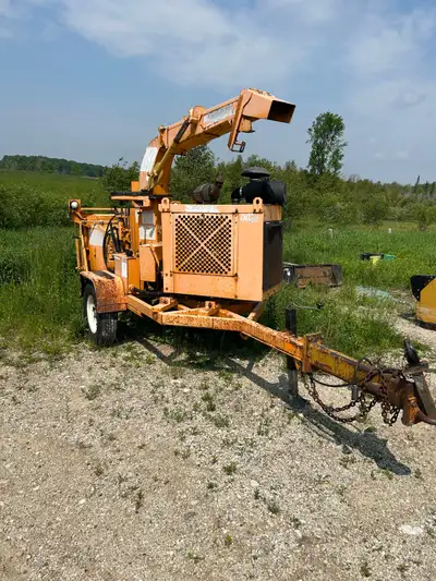 Bandit 90XR Wood Chipper, 75 hp Diesel John Deere, 9” towable. New clutch and pressure plate install...