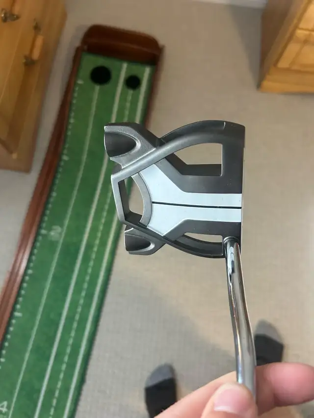 Taylormade Spider CB Left Handed Putter 35.5” in Golf in Ottawa - Image 5
