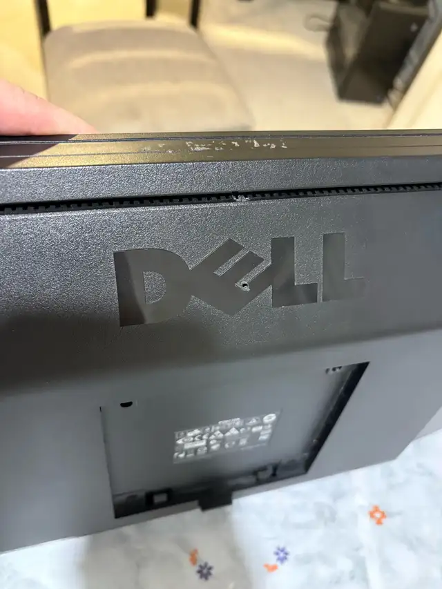 Dell 20” Monitor in Monitors in Kitchener / Waterloo - Image 4