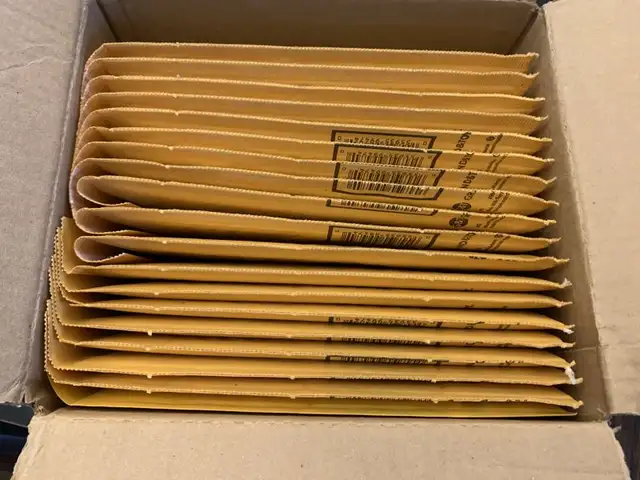 Grand & Toy bubble mailers #0