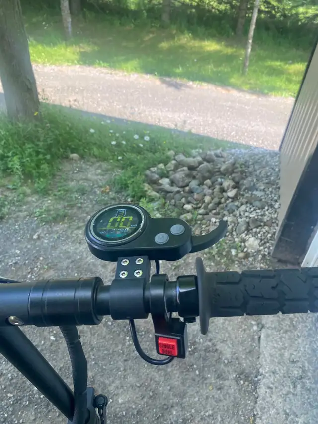 TNE 2600w dual motor ELECTRIC SCOOTER in Scooters & Pocket Bikes in Oakville / Halton Region - Image 10