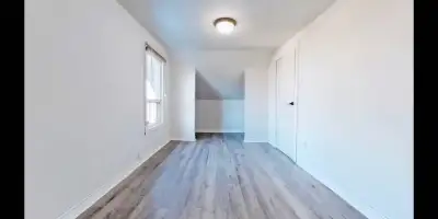 1 Bed and 1 bath with large living room