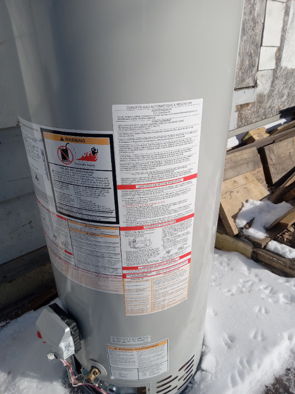 50 gallon hot water heater for sale in Heaters, Humidifiers & Dehumidifiers in Prince Albert - Image 4