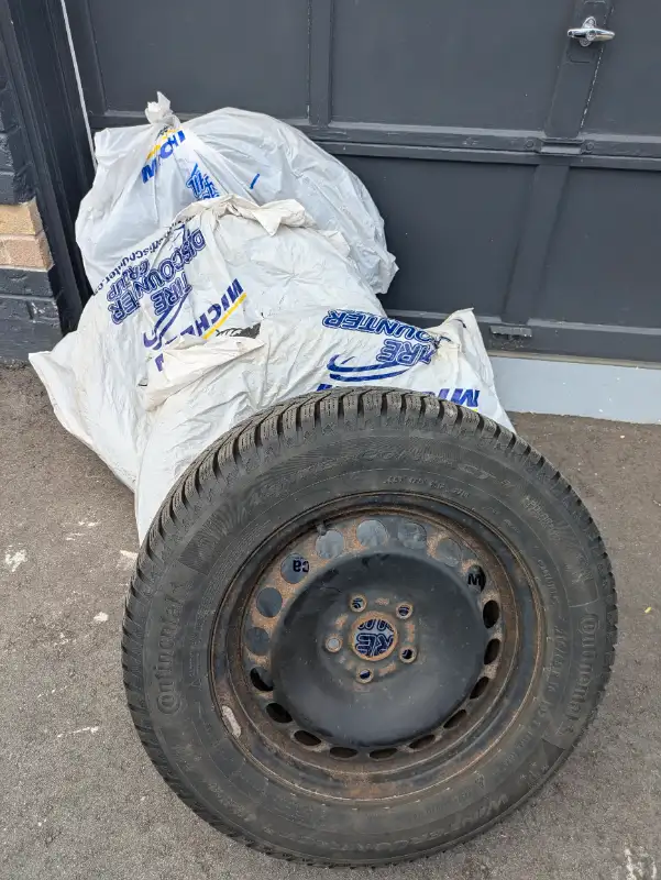 Winter contact tires 4 (215/65r16) in Tires & Rims in Mississauga / Peel Region - Image 4