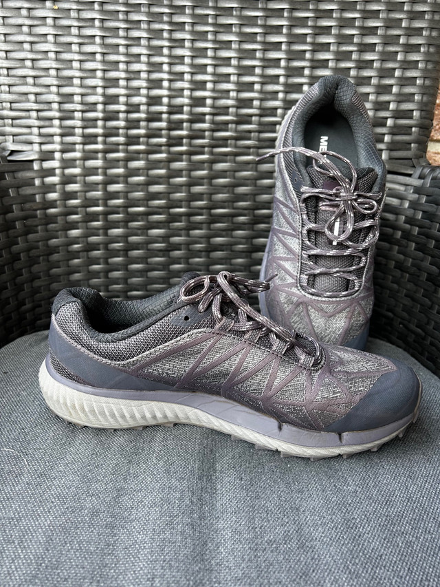 Merrell Agility Synthesis 2 walking shoes size 8 ladies in Women's - Shoes in Markham / York Region