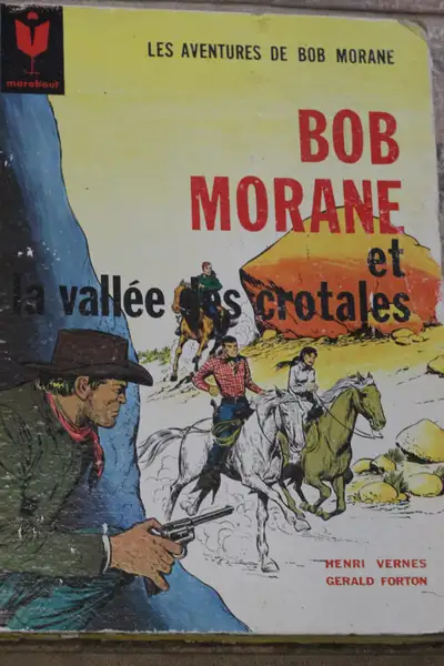 BD ÉO 1964 Les pages sont fixes. les coins sont très émoussés. Le dos est en excellent état..