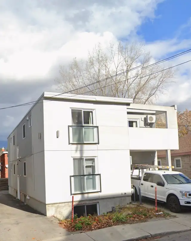 Modern 2-BR | Apt 5 at 33 Marier Ave (Steps to Beechwood!) in Long Term Rentals in Ottawa - Image 2